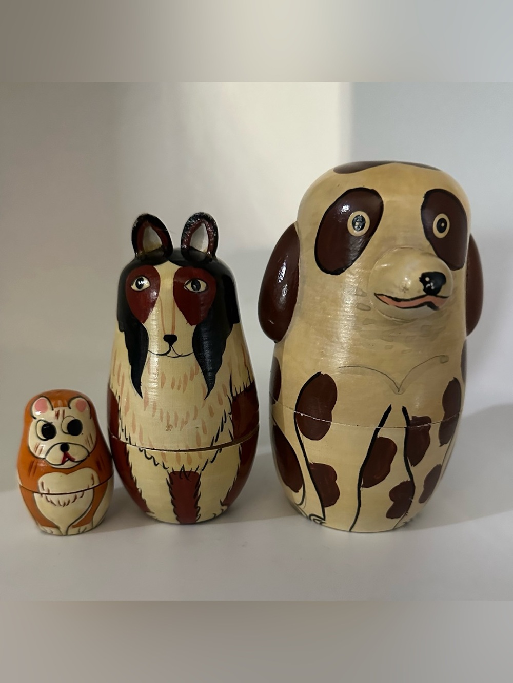Hand-Painted nesting dogs  - Set of 3 vintage
